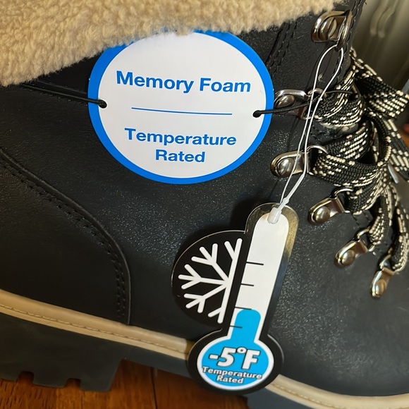 ❌SOLD❌  Women’s Boots - Picture 7 of 7